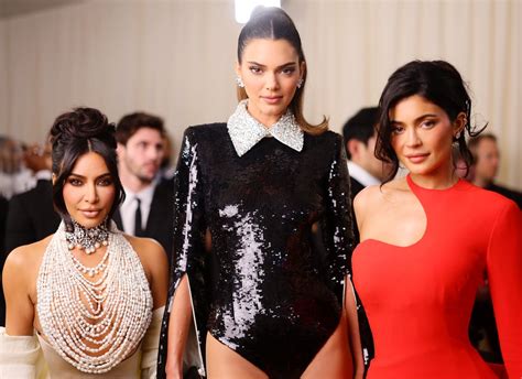 kardashian sisters met gala 2023.